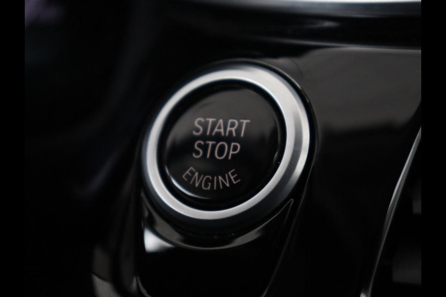 BMW 5 Serie 520i Business Edition Plus | Nappaleder | Stoelverwarming | Carplay | Laserlicht | Navigatie | Live Cockpit | Parkeerhulp | Climate control | Comfortstoelen | Cruise control | Bluetooth