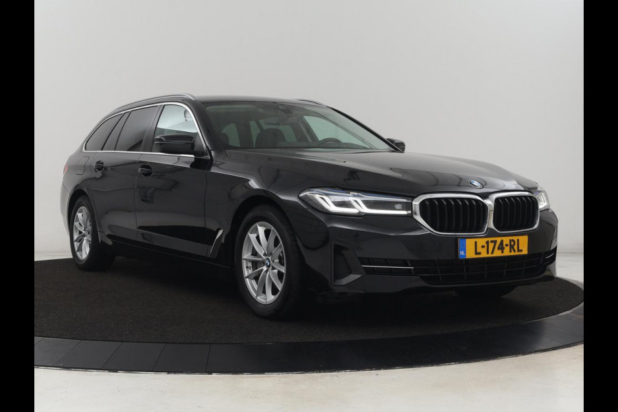 BMW 5 Serie 520i Business Edition Plus | Nappaleder | Stoelverwarming | Carplay | Laserlicht | Navigatie | Live Cockpit | Parkeerhulp | Climate control | Comfortstoelen | Cruise control | Bluetooth