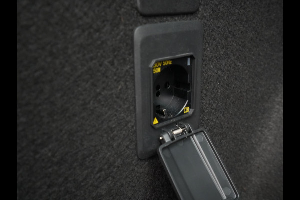 CUPRA Leon Sportstourer 1.4 e-Hybrid VZ Performance Limited Panorama Navigatie Stoel/Stuurverwarming Parkassist Carplay 213