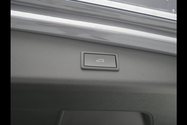 CUPRA Leon Sportstourer 1.4 e-Hybrid VZ Performance Limited Panorama Navigatie Stoel/Stuurverwarming Parkassist Carplay 213