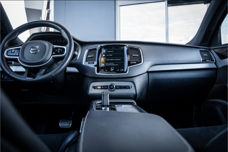 Volvo XC90 2.0 T8 Plug-in hybrid AWD R-Design - Panorama | H&K | Memory | Keyless |ACC