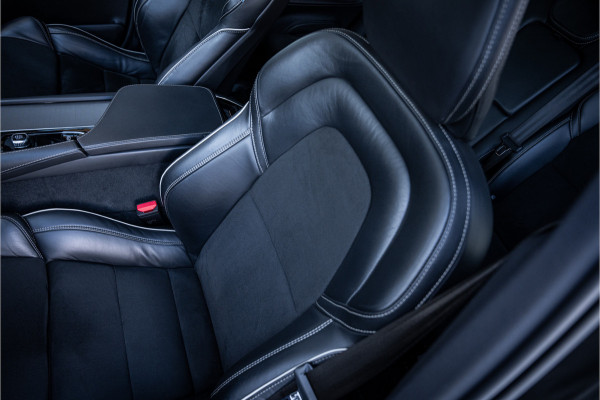 Volvo XC90 2.0 T8 Plug-in hybrid AWD R-Design - Panorama | H&K | Memory | Keyless |ACC