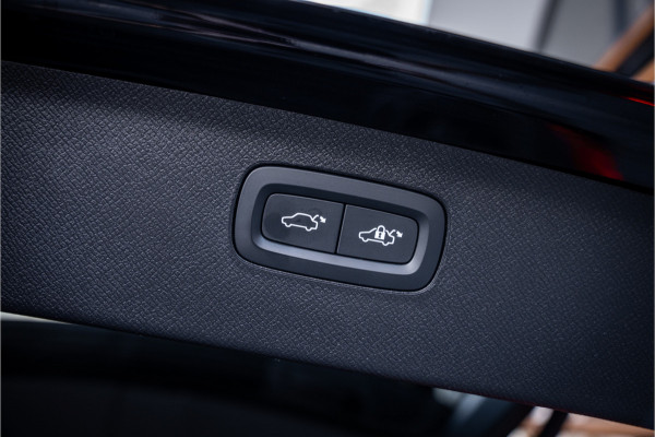 Volvo XC90 2.0 T8 Plug-in hybrid AWD R-Design - Panorama | H&K | Memory | Keyless |ACC