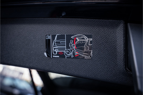 Volvo XC90 2.0 T8 Plug-in hybrid AWD R-Design - Panorama | H&K | Memory | Keyless |ACC