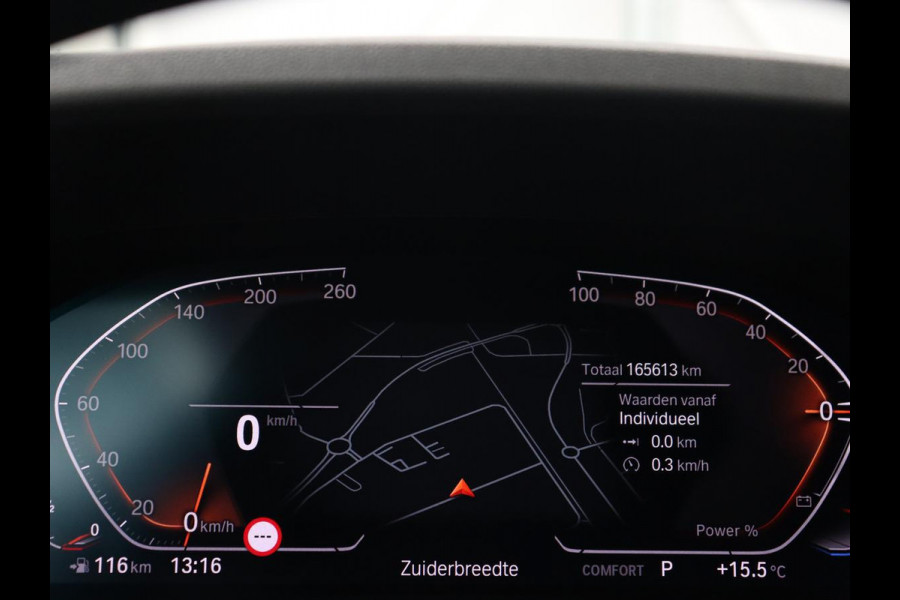 BMW 3 Serie 318i Sport Line | Carplay | Camera | Sportstoelen | Sfeerverlichting | Live Cockpit | Navigatie | Full LED | Half leder | Park Assist | Climate control | DAB | Cruise control | Bluetooth