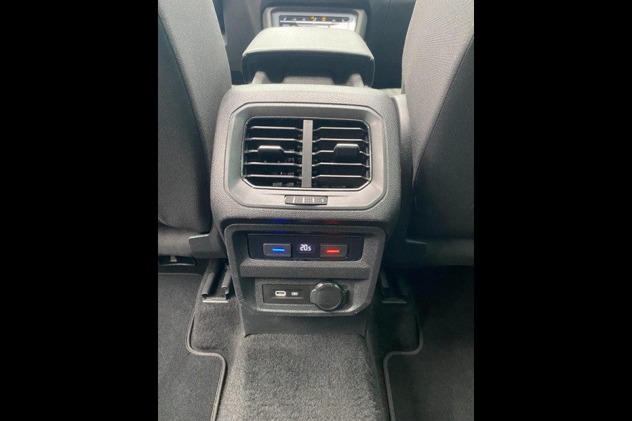 Volkswagen Tiguan 1.5 TSI R-Line Business+ | Pano|Virtual|ACC | IQ Drive|Alcantara| SFEER V | Stoel-stuurverw|Dealer Onderh |