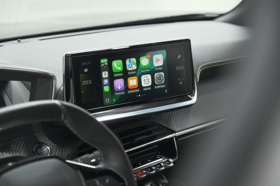 Peugeot 2008 PureTech 130 GT | Panoramadak | Afneembare trekhaak | Adaptieve cruise control | Navigatie