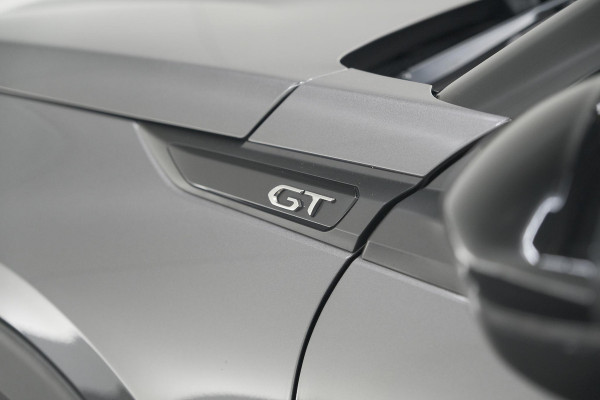 Peugeot 2008 PureTech 130 GT | Panoramadak | Afneembare trekhaak | Adaptieve cruise control | Navigatie