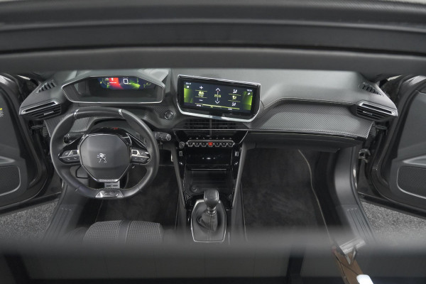 Peugeot 2008 PureTech 130 GT | Panoramadak | Afneembare trekhaak | Adaptieve cruise control | Navigatie