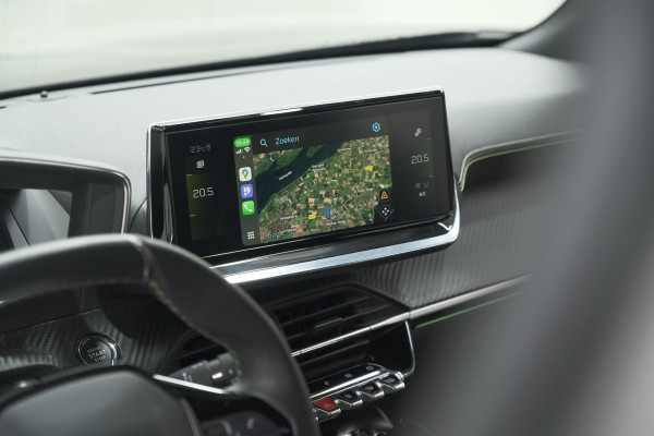 Peugeot 2008 PureTech 130 GT | Panoramadak | Afneembare trekhaak | Adaptieve cruise control | Navigatie