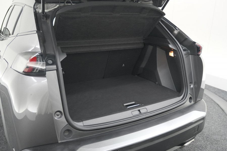 Peugeot 2008 PureTech 130 GT | Panoramadak | Afneembare trekhaak | Adaptieve cruise control | Navigatie
