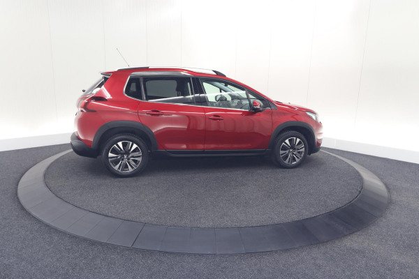 Peugeot 2008 1.2 PureTech Blue Lease Executive | All Season banden | Panoramadak | Navigatie | AppleCarplay