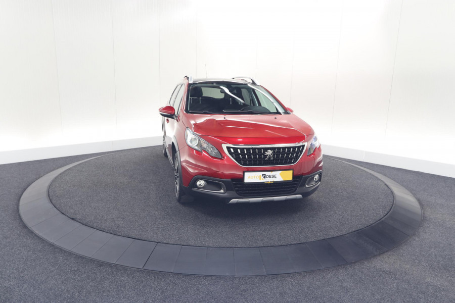 Peugeot 2008 1.2 PureTech Blue Lease Executive | All Season banden | Panoramadak | Navigatie | AppleCarplay