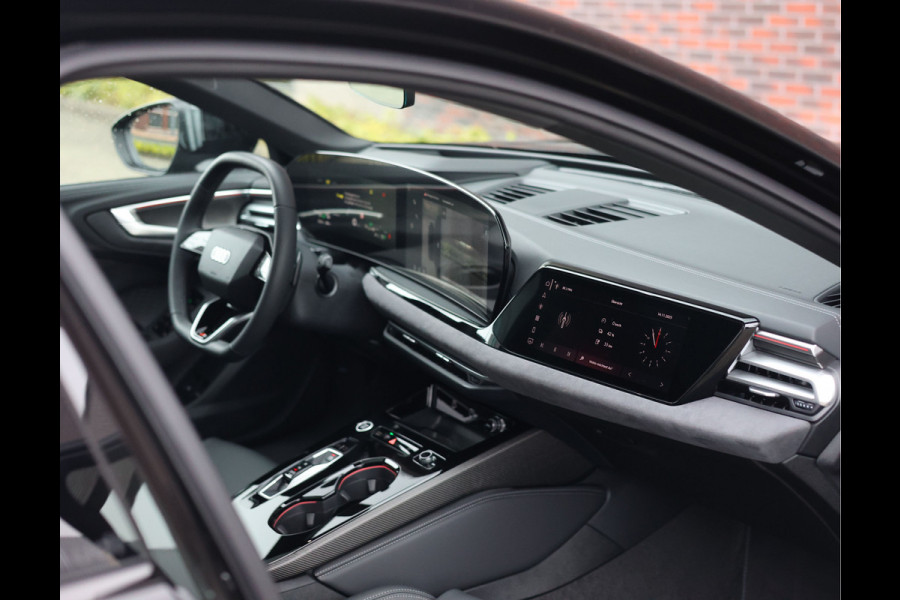 Audi A5 Avant e-hybrid Quattro S Competition Pass. display - Pano - B&O