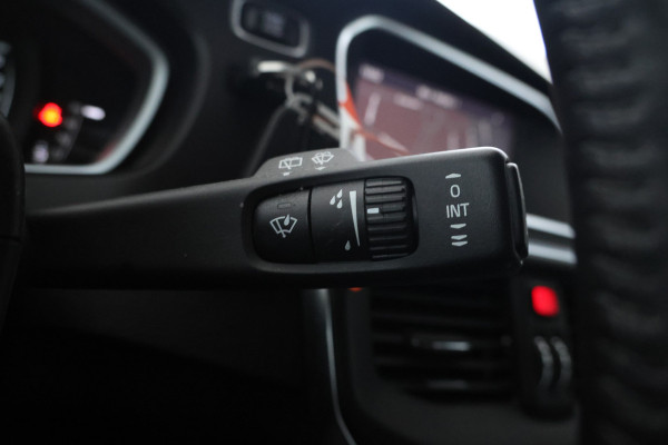 Volvo V40 2.0 D2 Nordic+ Nieuwstaat!