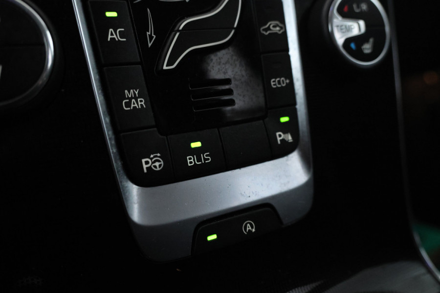 Volvo V40 2.0 D2 Nordic+ Nieuwstaat!