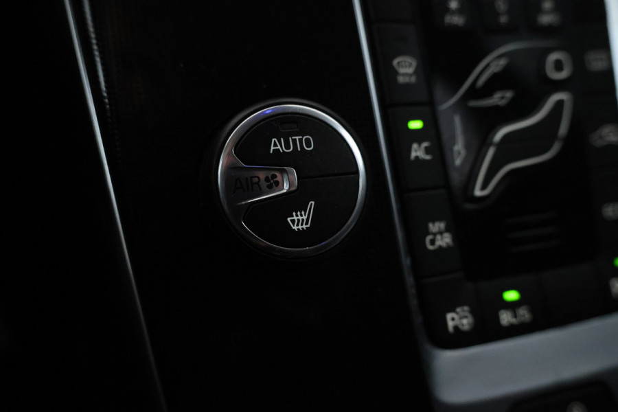 Volvo V40 2.0 D2 Nordic+ Nieuwstaat!