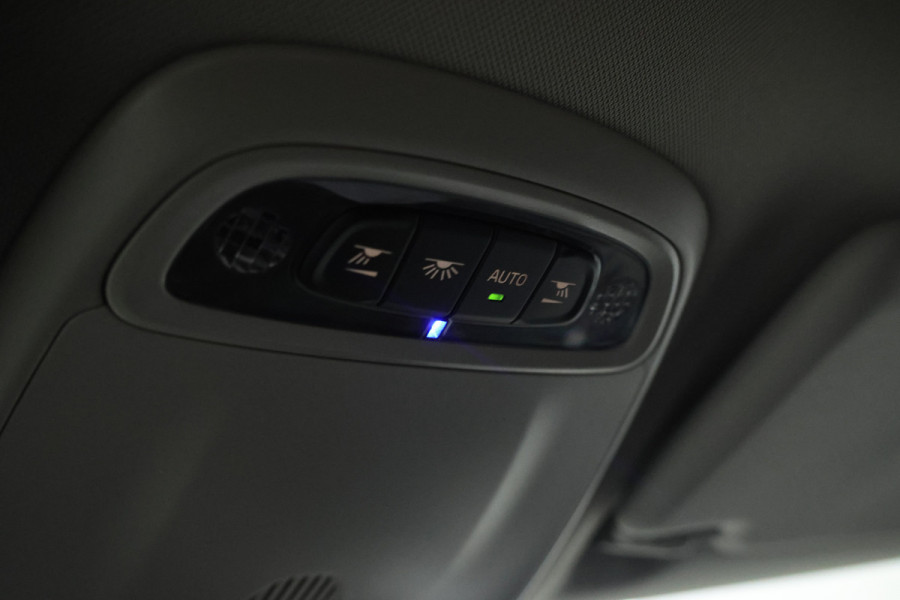 Volvo V40 2.0 D2 Nordic+ Nieuwstaat!