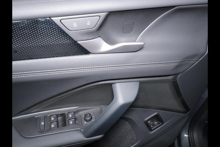 Volkswagen Tiguan 1.5 eHybrid Life Edition 204 PK PHEV | Trekhaak | Panorama dak | Stoel- en stuurverwarming | 18" LM velgen |