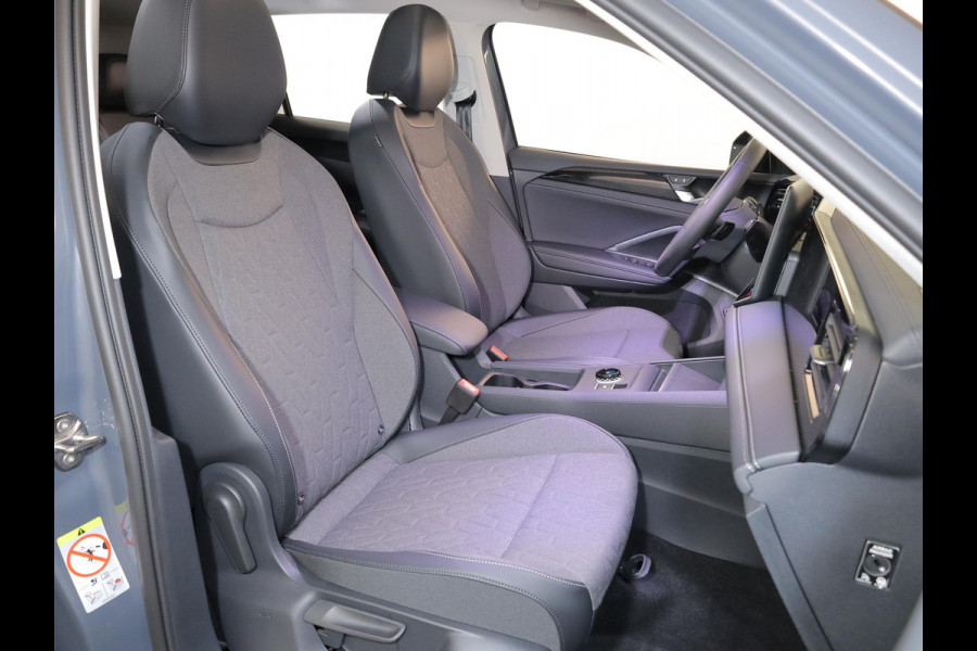 Volkswagen Tiguan 1.5 eHybrid Life Edition 204 PK PHEV | Trekhaak | Panorama dak | Stoel- en stuurverwarming | 18" LM velgen |