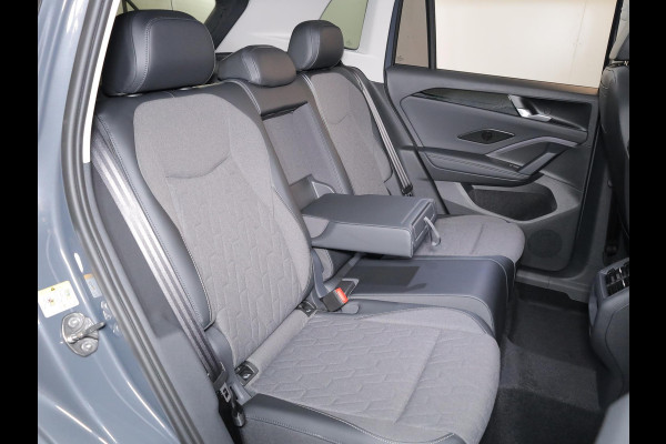 Volkswagen Tiguan 1.5 eHybrid Life Edition 204 PK PHEV | Trekhaak | Panorama dak | Stoel- en stuurverwarming | 18" LM velgen |