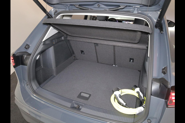 Volkswagen Tiguan 1.5 eHybrid Life Edition 204 PK PHEV | Trekhaak | Panorama dak | Stoel- en stuurverwarming | 18" LM velgen |