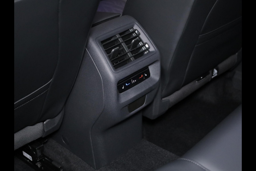 Volkswagen Tiguan 1.5 eHybrid Life Edition 204 PK PHEV | Trekhaak | Panorama dak | Stoel- en stuurverwarming | 18" LM velgen |