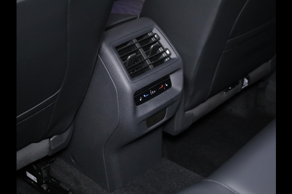 Volkswagen Tiguan 1.5 eHybrid Life Edition 204 PK PHEV | Trekhaak | Panorama dak | Stoel- en stuurverwarming | 18" LM velgen |
