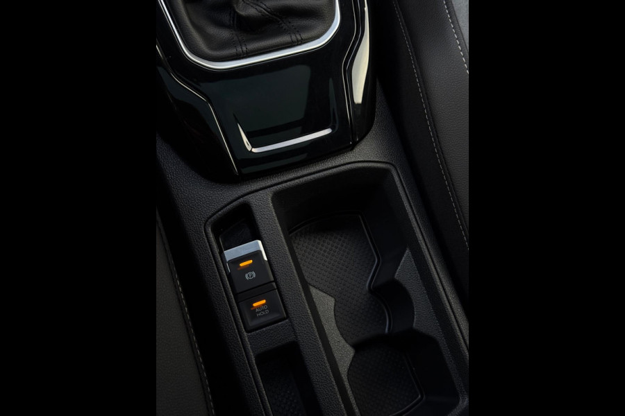 Volkswagen T-Roc 1.5 TSI 3x R-Line Panorama CarPlay