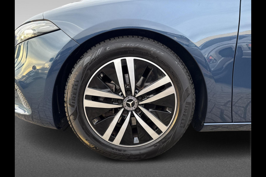 Mercedes-Benz A-Klasse 180 Business Solution Luxury | Pano | Memory stoelen | Achteruitrij camera |