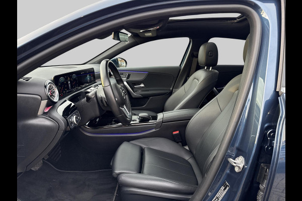 Mercedes-Benz A-Klasse 180 Business Solution Luxury | Pano | Memory stoelen | Achteruitrij camera |