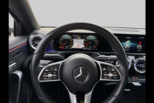 Mercedes-Benz A-Klasse 180 Business Solution Luxury | Pano | Memory stoelen | Achteruitrij camera |