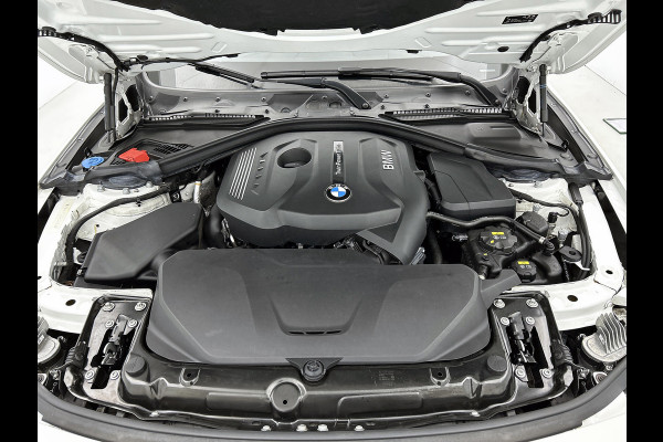 BMW 4 Serie Gran Coupé 420i High Executive Sport(NL-Auto, Goed OndH, Panorama, Navi Pro, StoelV, PDC V+A, Leder, Sportstoel, Etc)