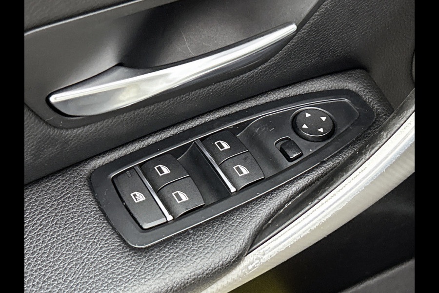 BMW 4 Serie Gran Coupé 420i High Executive Sport(NL-Auto, Goed OndH, Panorama, Navi Pro, StoelV, PDC V+A, Leder, Sportstoel, Etc)