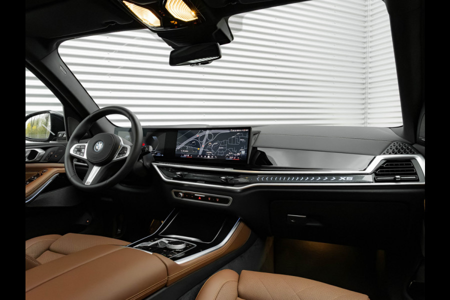 BMW X5 xDrive50e M-Sport Pro - Active Steering - Pano - Trekhaak - Driving Ass Prof - Harman Kardon