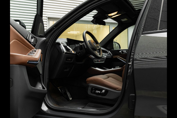 BMW X5 xDrive50e M-Sport Pro - Active Steering - Pano - Trekhaak - Driving Ass Prof - Harman Kardon