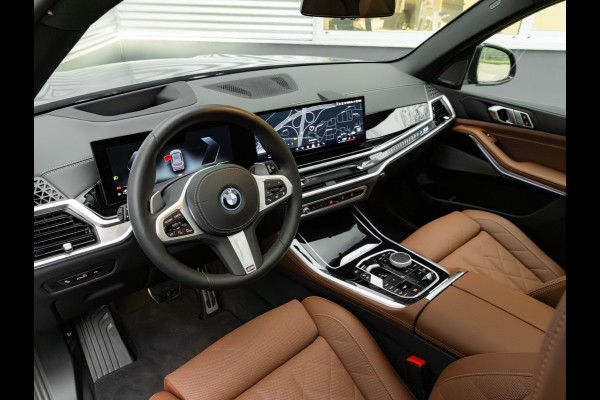 BMW X5 xDrive50e M-Sport Pro - Active Steering - Pano - Trekhaak - Driving Ass Prof - Harman Kardon