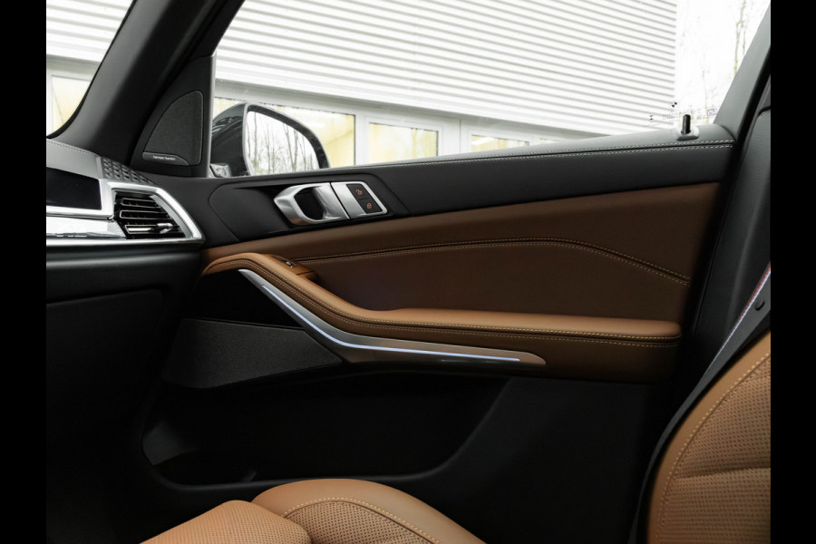 BMW X5 xDrive50e M-Sport Pro - Active Steering - Pano - Trekhaak - Driving Ass Prof - Harman Kardon