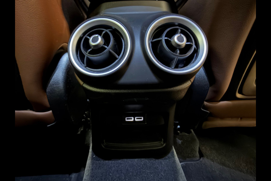 Alfa Romeo Stelvio 2.0 T AWD Super NAVIGATIE CRUISE CLIMATE CONTROL LED LEDER CAMERA NAP