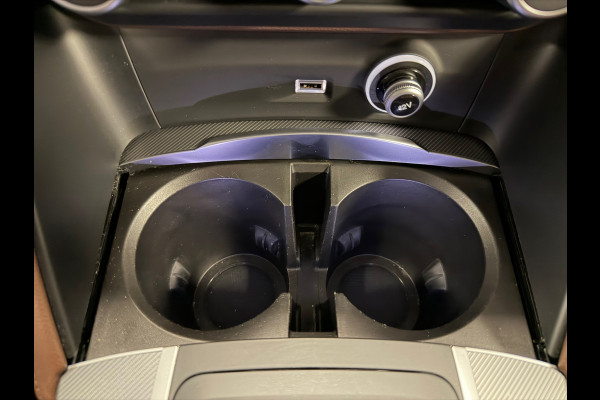 Alfa Romeo Stelvio 2.0 T AWD Super NAVIGATIE CRUISE CLIMATE CONTROL LED LEDER CAMERA NAP