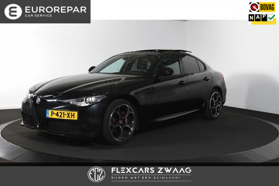 Alfa Romeo Giulia 2.0T Sprint - Automaat - Pano/Schuifdak - Leder - Navi - Afn. Trekhaak -Org.NL