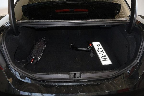 Alfa Romeo Giulia 2.0T Sprint - Automaat - Pano/Schuifdak - Leder - Navi - Afn. Trekhaak -Org.NL