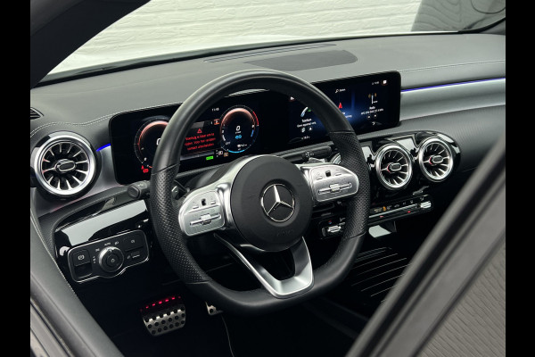 Mercedes-Benz CLA-Klasse Shooting Brake 250 e AMG-Line Edition | LED Matrix | 19 inch | Camera | Night