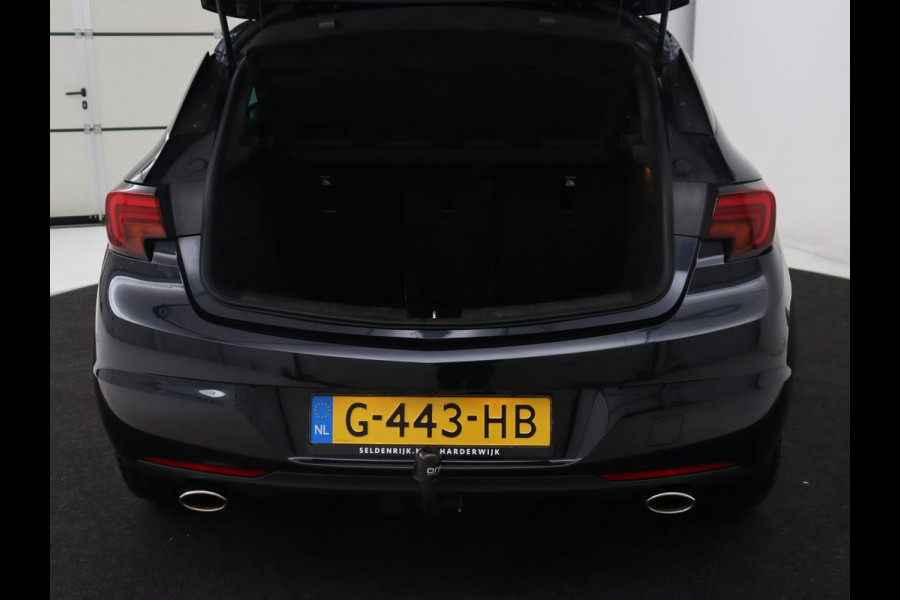 Opel Astra 1.6 Turbo Executive | 200pk | Schuifdak | Matrix LED | Carplay | Camera | Trekhaak | Park Assist | Keyless | Navigatie | Climate control | Dodehoek detectie | Cruise control