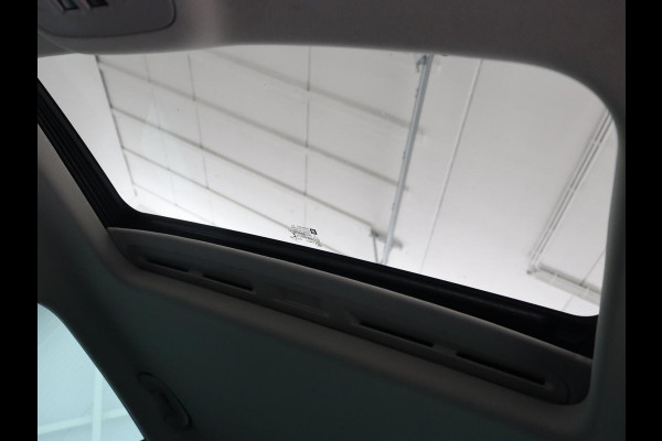 Opel Astra 1.6 Turbo Executive | 200pk | Schuifdak | Matrix LED | Carplay | Camera | Trekhaak | Park Assist | Keyless | Navigatie | Climate control | Dodehoek detectie | Cruise control