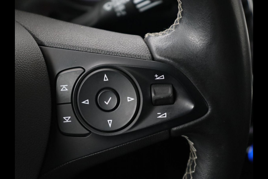 Opel Astra 1.6 Turbo Executive | 200pk | Schuifdak | Matrix LED | Carplay | Camera | Trekhaak | Park Assist | Keyless | Navigatie | Climate control | Dodehoek detectie | Cruise control