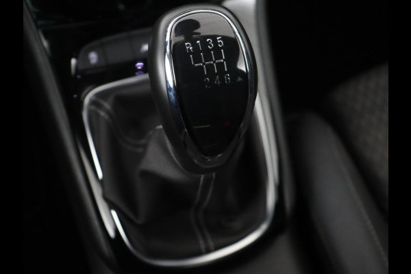 Opel Astra 1.6 Turbo Executive | 200pk | Schuifdak | Matrix LED | Carplay | Camera | Trekhaak | Park Assist | Keyless | Navigatie | Climate control | Dodehoek detectie | Cruise control