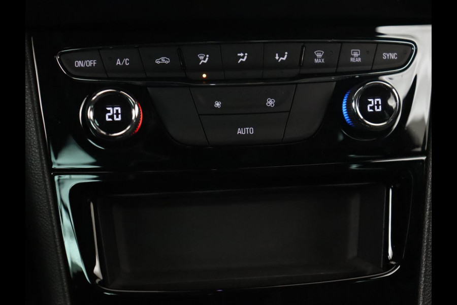 Opel Astra 1.6 Turbo Executive | 200pk | Schuifdak | Matrix LED | Carplay | Camera | Trekhaak | Park Assist | Keyless | Navigatie | Climate control | Dodehoek detectie | Cruise control