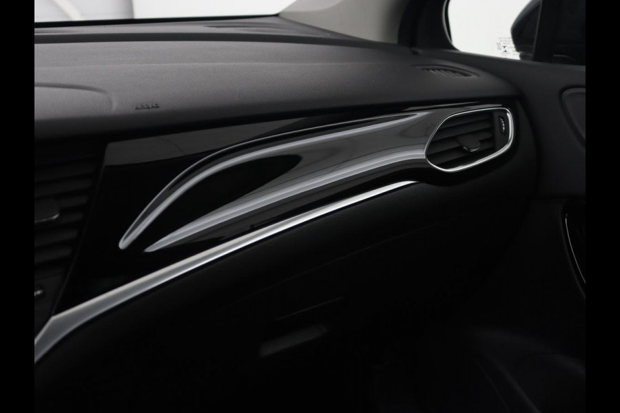Opel Astra 1.6 Turbo Executive | 200pk | Schuifdak | Matrix LED | Carplay | Camera | Trekhaak | Park Assist | Keyless | Navigatie | Climate control | Dodehoek detectie | Cruise control