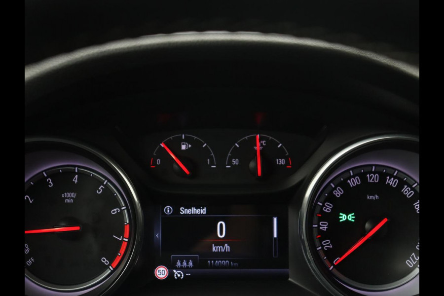Opel Astra 1.6 Turbo Executive | 200pk | Schuifdak | Matrix LED | Carplay | Camera | Trekhaak | Park Assist | Keyless | Navigatie | Climate control | Dodehoek detectie | Cruise control